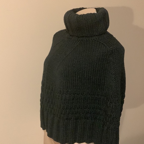 𝅺TOMMY Hilfiger Charcoal Gray Turtleneck Cape, Size OS. Like New. - Picture 12 of 12